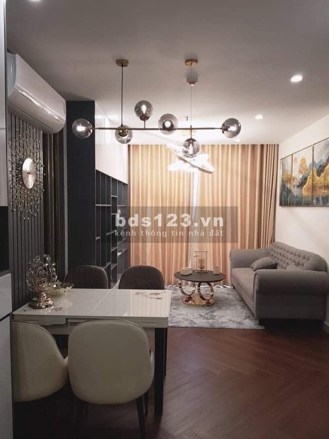 Bán nhanh căn hộ 2 pn chung cư Vinhomes diện tích 59m2, giá bán 1.8 tỷ, bàn giao sổ