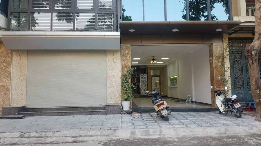 Bán nhà lô góc mặt phố Láng Hạ Ba Đình Hà Nội kinh doanh vỉa hè rộng .