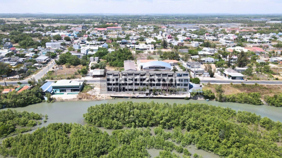 Cần bán biệt thự Vũng Tàu mặt tiền biển 700m2