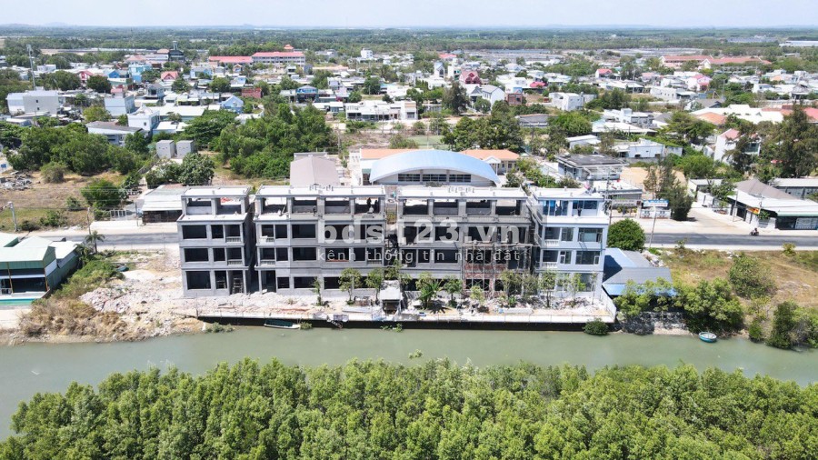 Cần bán biệt thự Vũng Tàu mặt tiền biển 700m2