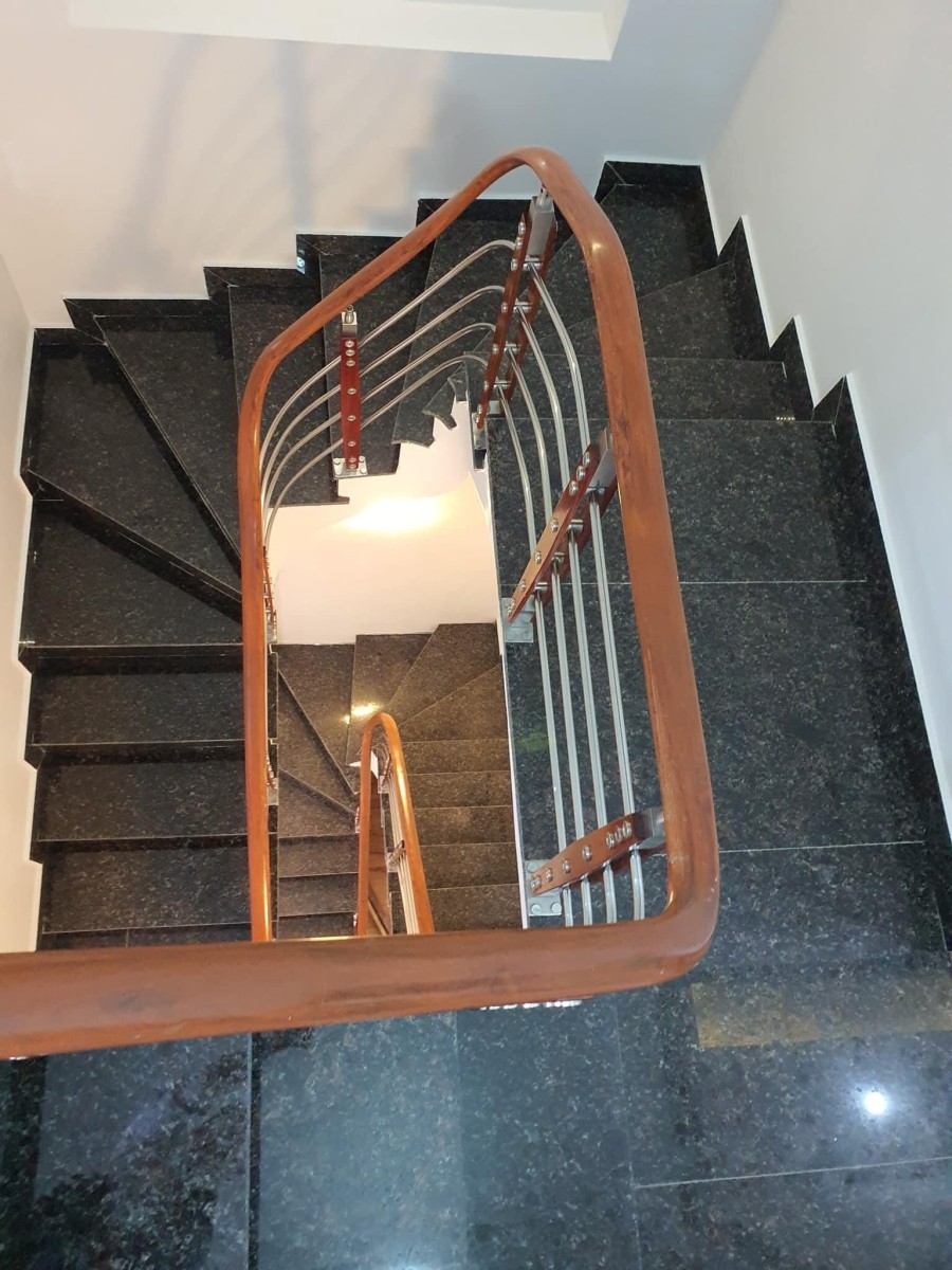 Bán nhà nguyên căn phố Thư Trung Đằng Lâm - Hải An giá bán 2.4 tỷ, sổ chính chủ