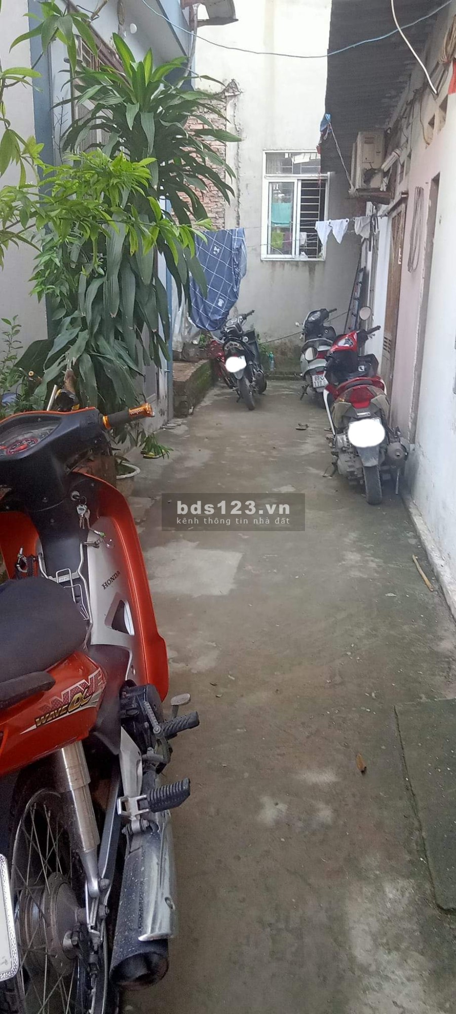 Đất Nguyễn Khoái - Hoàng Mai 70m ô tô tránh giá bán chỉ 1.3 tỷ, liên hệ 0988071498