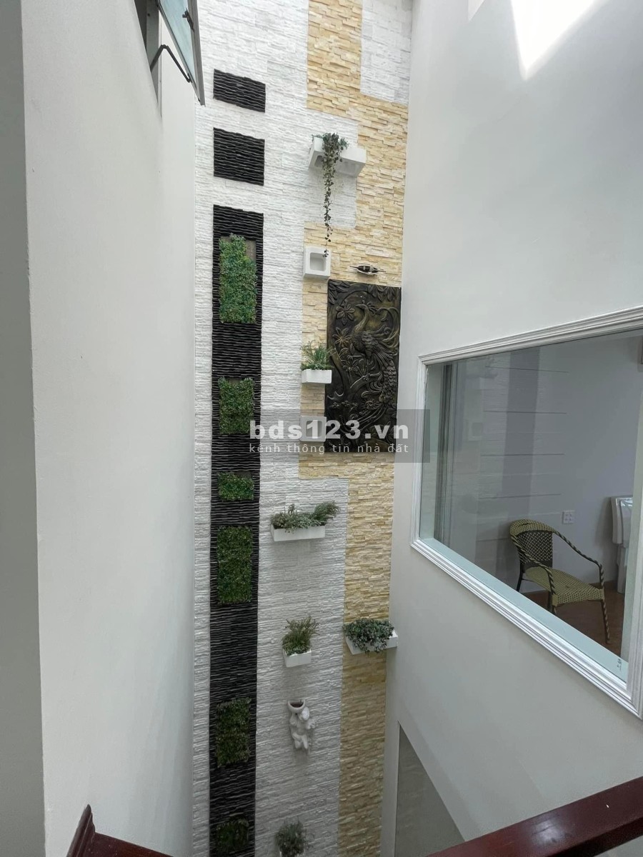 Bán nhà 4 tầng hẻm xe tải Dương Thị Mười Quận 12, giá bán 4.5 tỷ, thương lượng