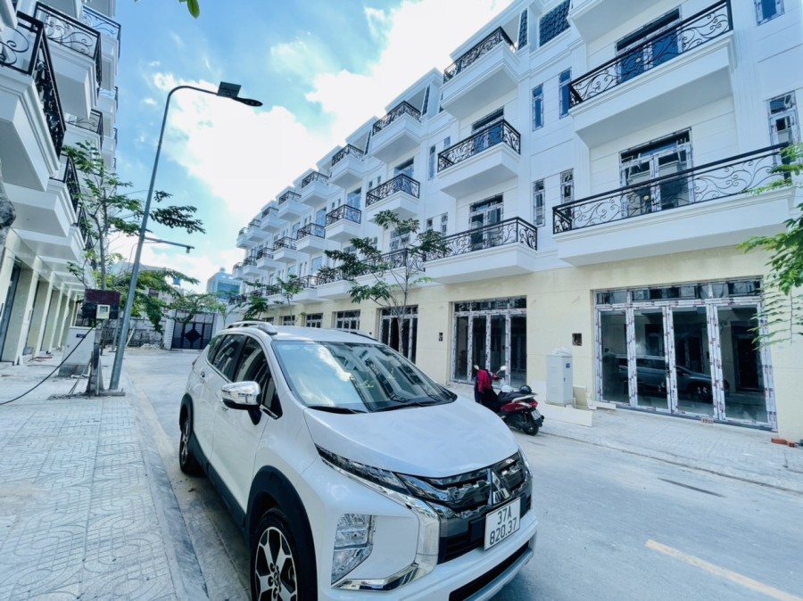Bán nhà 1 trệt 3 lầu cách Gò Vấp 5p diện tích 4x16m giá bán nhanh 4,8 tỷ /căn