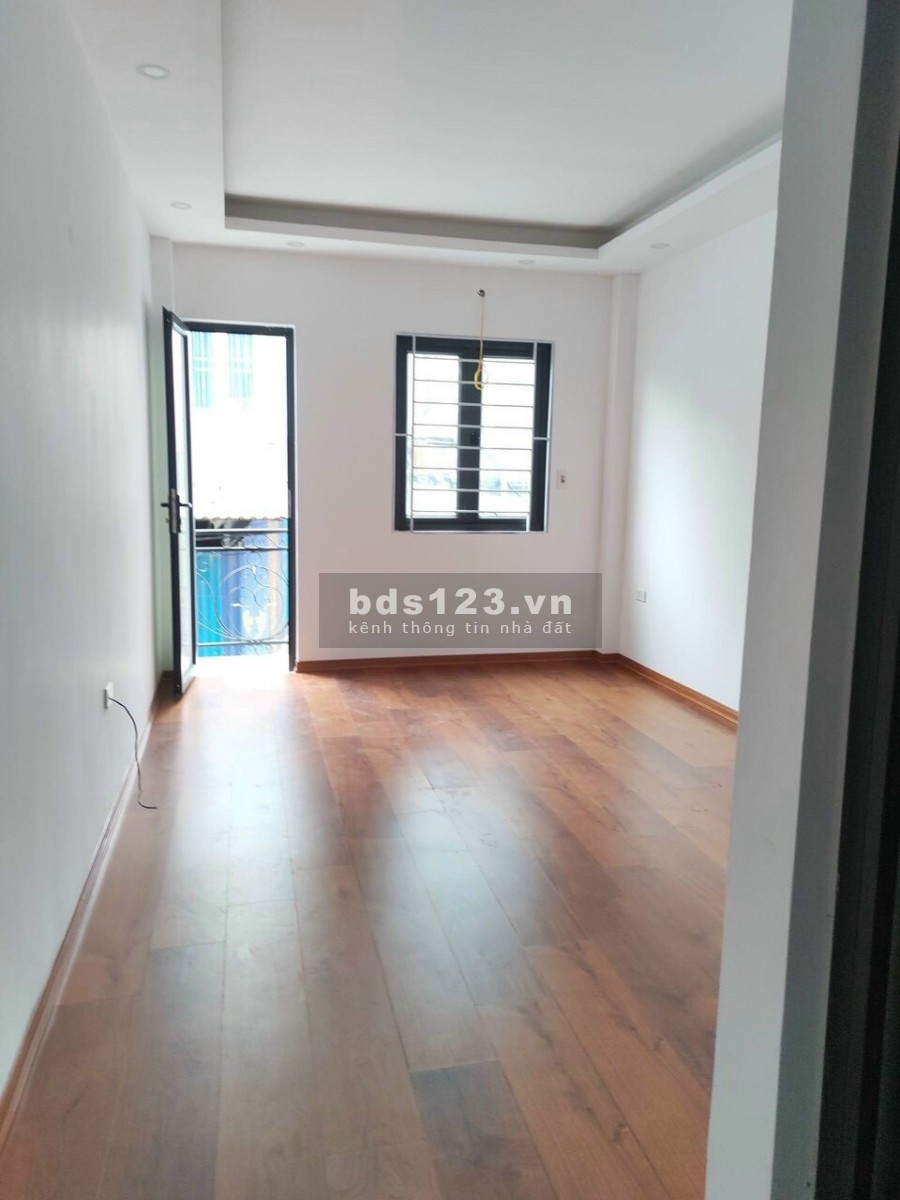 Bán nhà Vân Canh gần chợ kinh doanh tốt nhỉnh 2 tỷ.