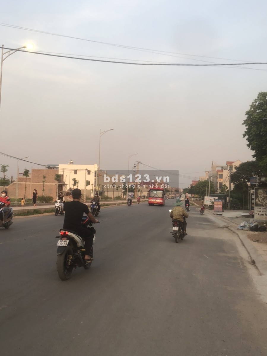 Bán gấp đất khu đô thị 2 mặt tiền tại Bắc Giang, đảm bảo đầu tư sinh lời cao, sổ bàn giao ngay