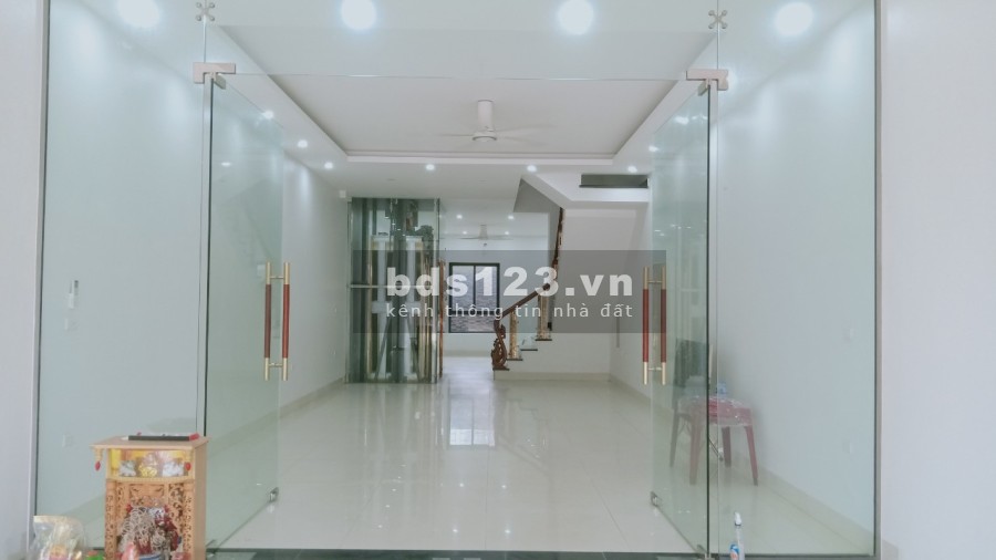 Cho thuê nhà nguyên căn mới hoàn thiện, khu dân trí vị trí đắc địa phố Cao Sơn