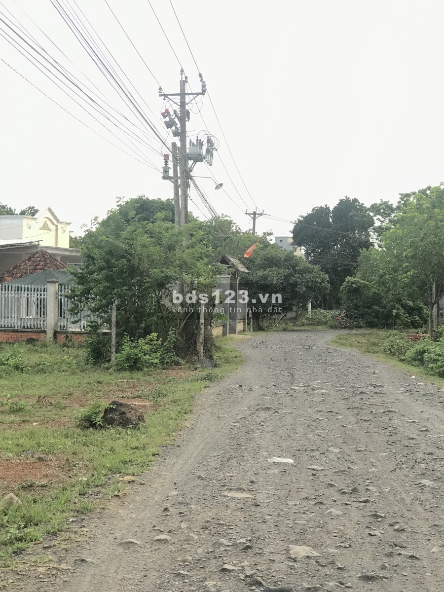 Tôi chính chủ cần bán nhà cấp 4 mặt tiền 769 giá bán chỉ 3.2 tỷ, sổ sẵn chính chủ