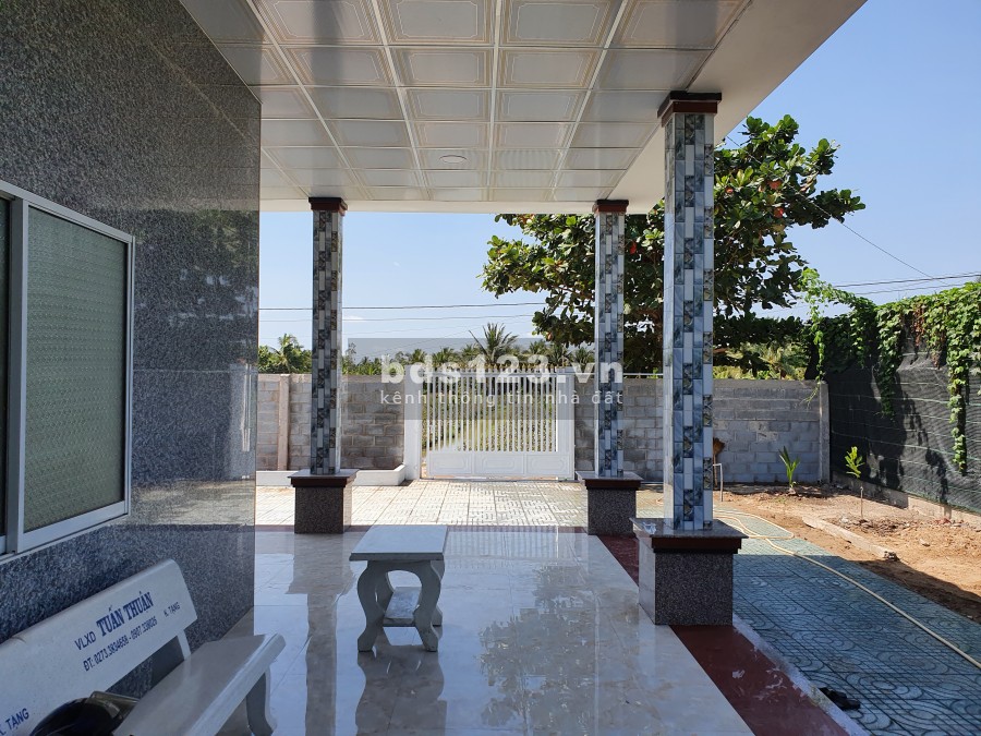 Nhà vườn Tiền Giang 540m2 mới xây đẹp lung linh, nhìn là mê giá 1,8 tỷ