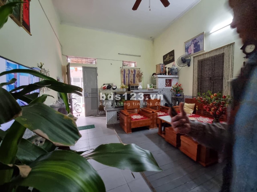 Lĩnh Nam Hoàng Mai ô tô đỗ cửa khu Quân Đội Phân ngõ rộng, thoáng khu dân trí cao