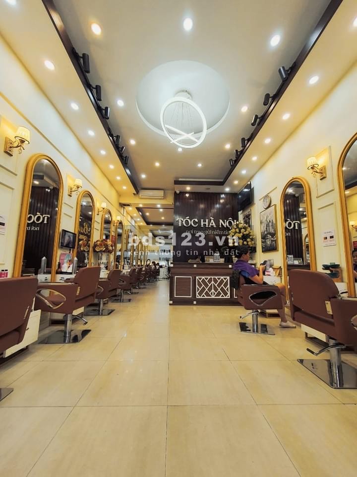 Cần bán nhà Phố Lạc Trung, Quận Hai Bà Trưng diện tích sử dụng 70m2, đúc 5 tầng hiện đại