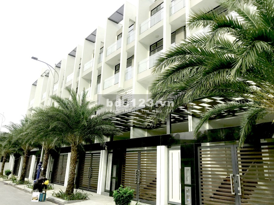 Nhà phố ven sông Quận 2 Precia Riverside giá bán 51.5 triệu/m2, sổ đỏ sẵn, bàn giao ngay