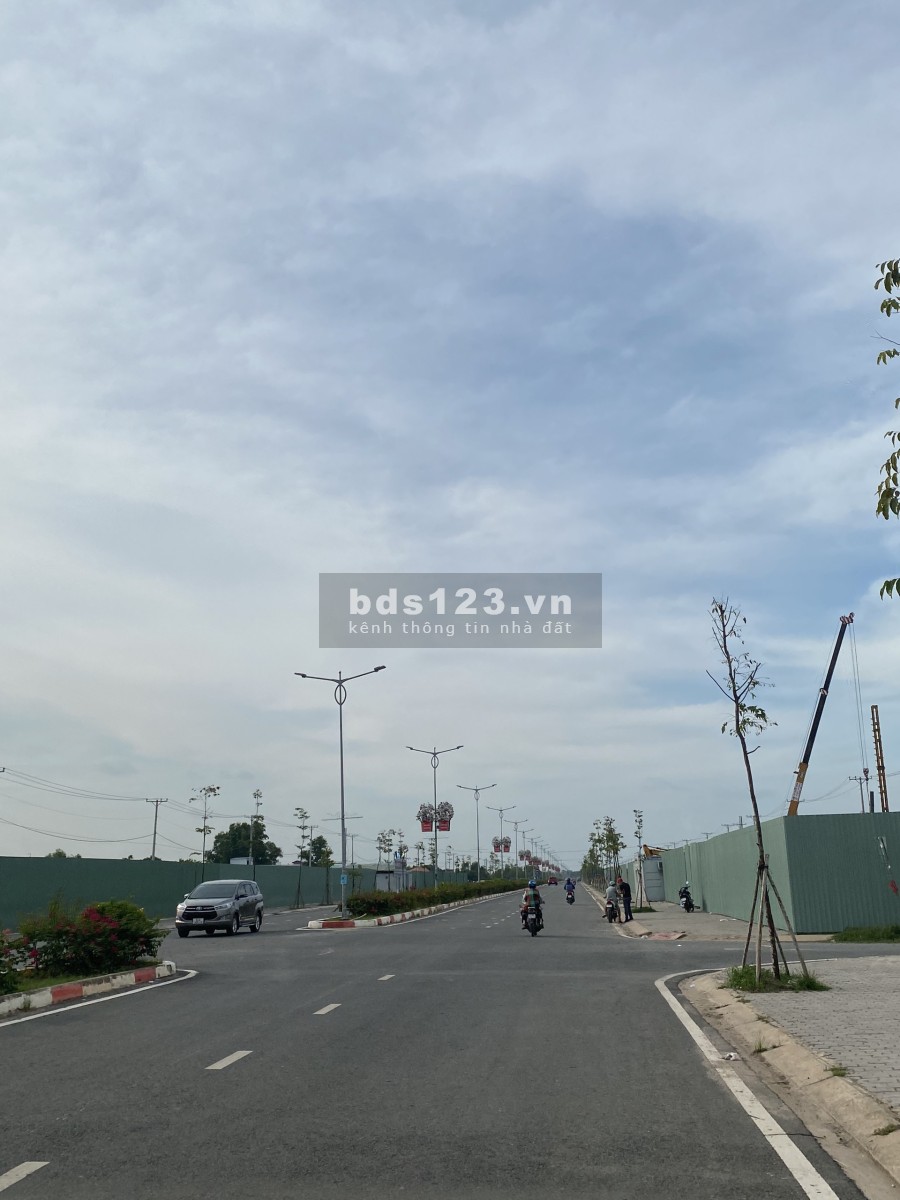 2 căn shophouse Đại Lộ thương mại dt 5x22 lộ giới 30m2 hỗ trợ không lãi suất giá chỉ 8x tỷ