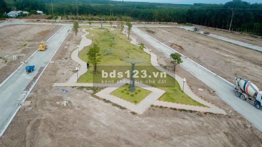Đất nền Phú Giáo, mặt tiền đường ĐT 741, thổ cư 100% giá 650 triệu/, pháp lý chuẩn