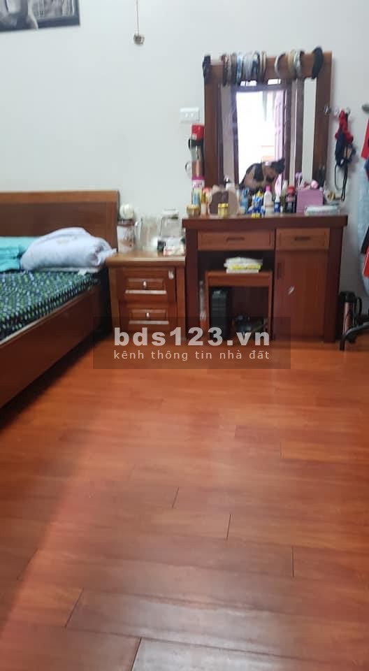 Trường Chinh nhà mới cách phố 15m đi lại thuận tiện dtsd 45m2, giá bán 4.9 tỷ, lhcc