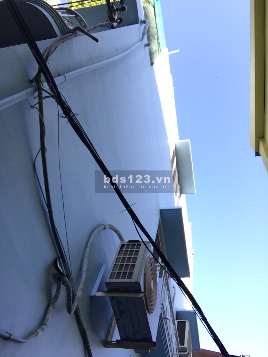 Nhà khu Bộ Công An Quận 1 giá 7 tỷ 33m2 đường nguyễn trãi hẻm rộng 4m vào 3 xẹt an ninh