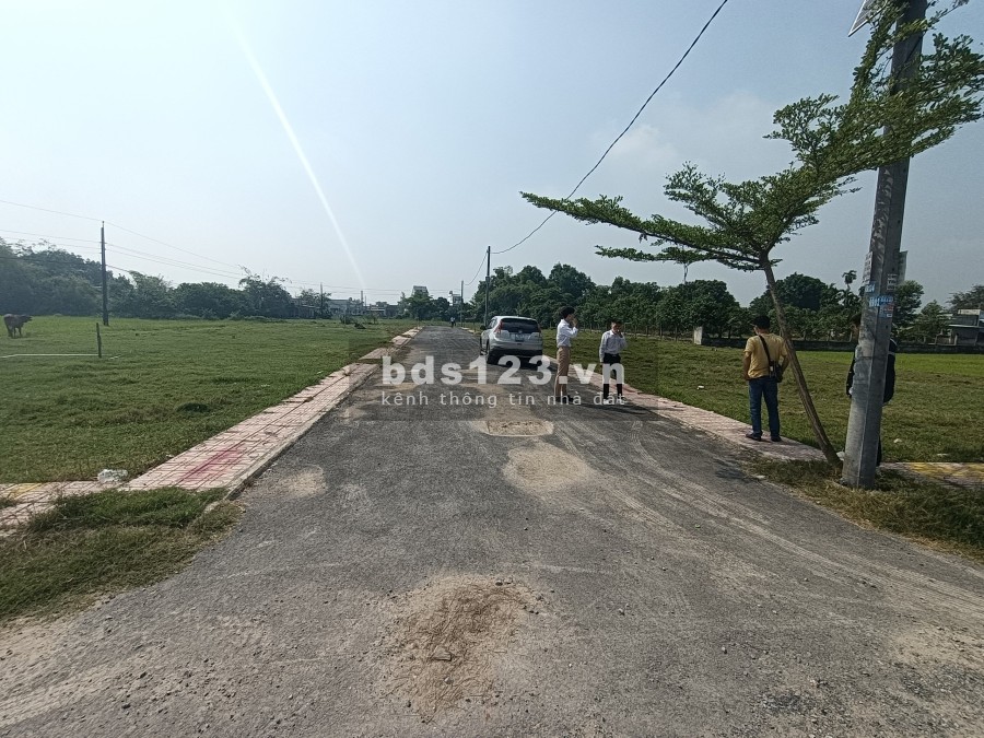 Bán đất chính chủ cần bán gấp giá cả phải chăng, diện tích rộng, khu dân cư đông đúc