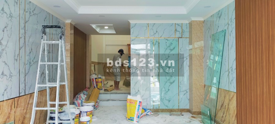 Nhà ở SHR giá mềm hưởng tất cả tiện ích, HXH 6m, có không gian để ô tô trong nhà