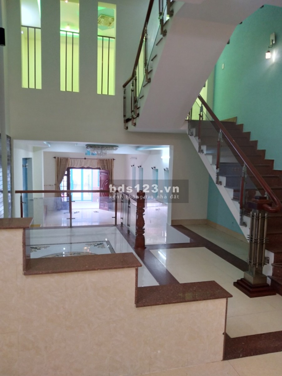 Cho Thuê Nhà Nguyên Căn MT Đường Lê Thị Chợ, P. Phú Thuận, Quận 7.