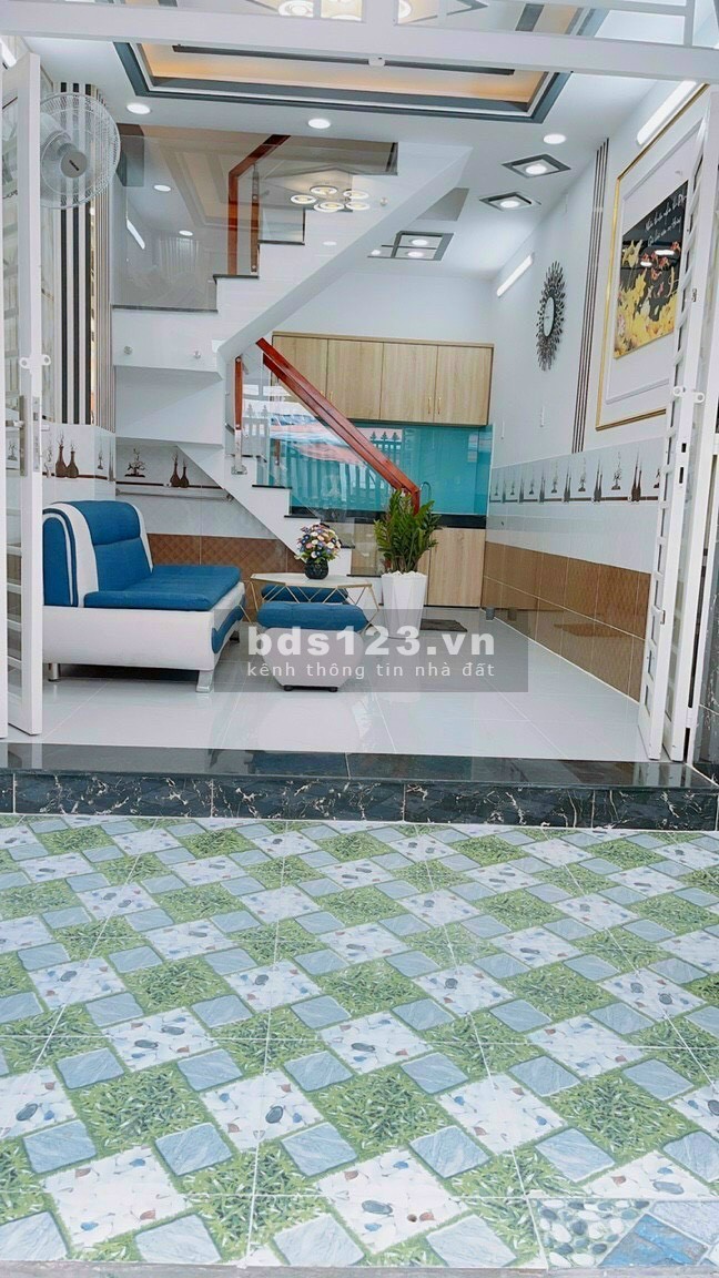 Bán nhà nguyên căn đẹp hẻm hơi ngay đầu hẻm vào ở ngay thuận tiện kinh doanh giá tốt