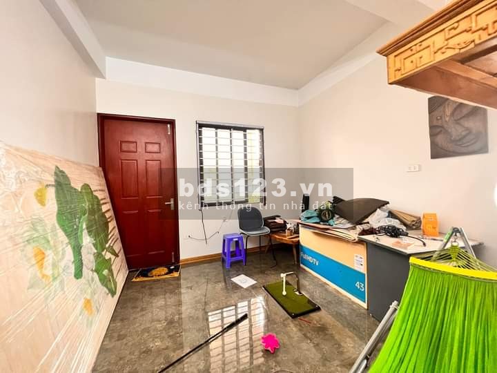 5 tầng đẹp lung linh lô góc 3 mặt thoáng ngõ thôn tứ tùng, ô tô đỗ cửa vào nhà, giá tốt