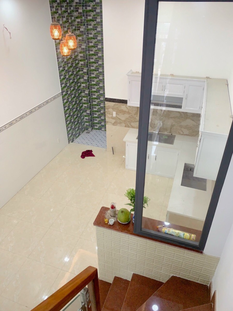 Ô tô tránh mặt tiền rộng nhà đẹp để lại toàn bộ nội thất, pháp lý chính chủ sổ sẵn