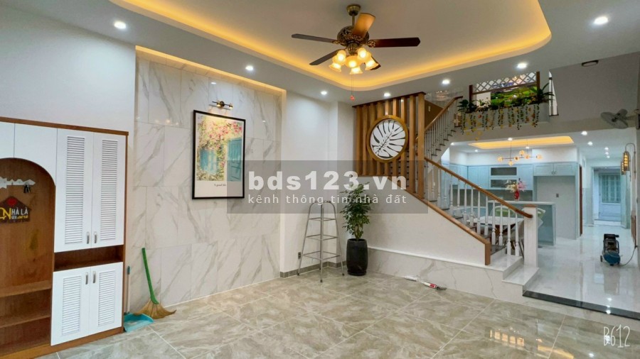 Bán Nhà Đẹp MT Đặng Thanh Mai, Phước Nguyên, TP Bà Rịa 100% thổ cư, giá tốt đầu tư