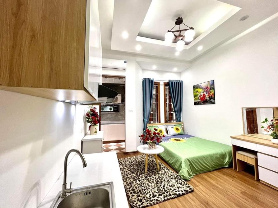 Siêu hiếm, nhỉnh 6,7 tỷ CCMN Cầu Giấy 50m2x6T,11PKK, dòng tiền 660tr/năm, sổ đỏ phân lô