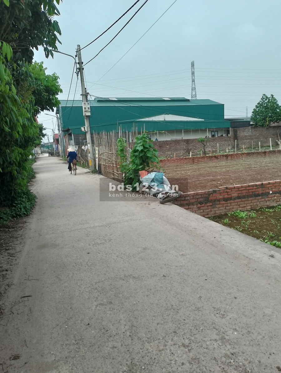 Cần bán đất nhà vườn diện tích 4 nghìn 600m liên hệ 0964198588 đường lớn ô tô tránh
