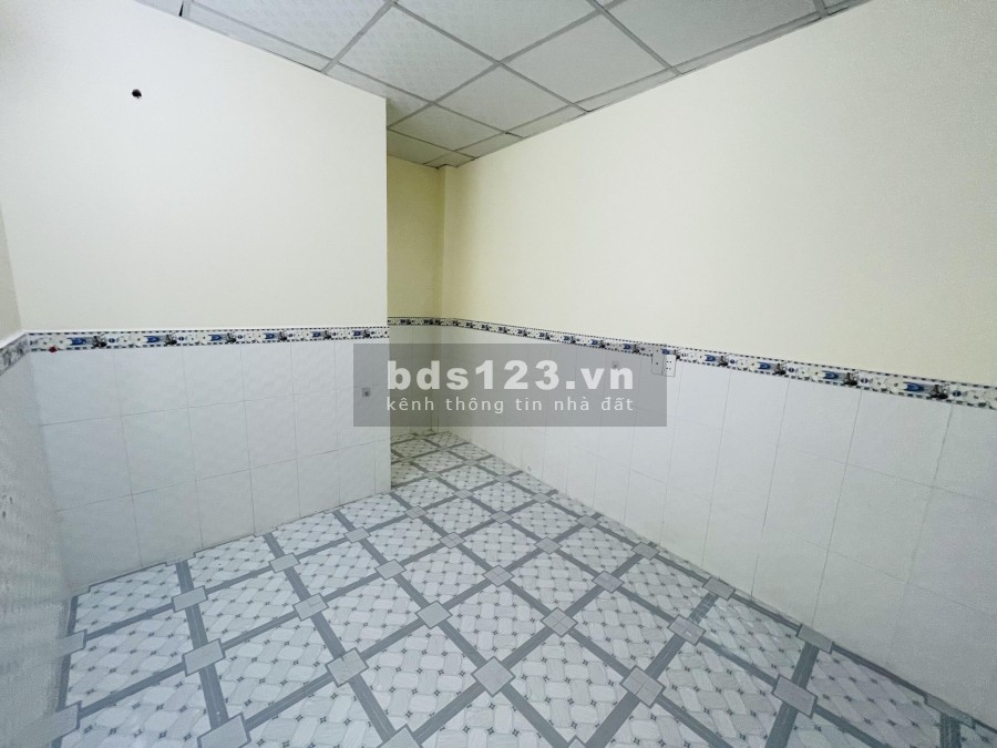 Bán rẻ nhà CMT8, phường 13, Quận 10, diện tích 43m2, 4 tầng BTCT, giá 4.9 tỷ thương lượng