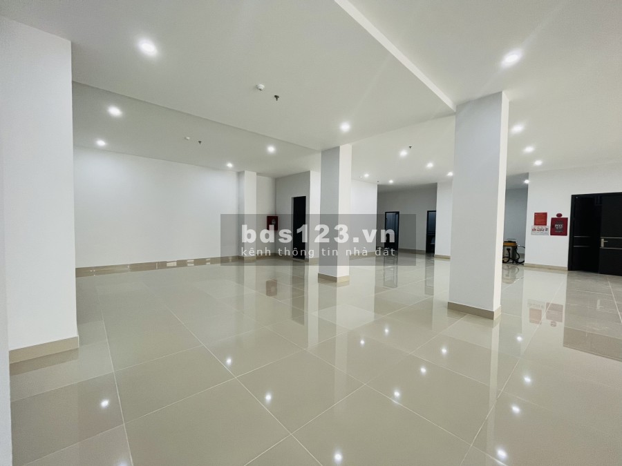 Mặt bằng diện tích sử dụng 500m2 cho Thuê ngay chợ Tân Hương - mới xây 100%