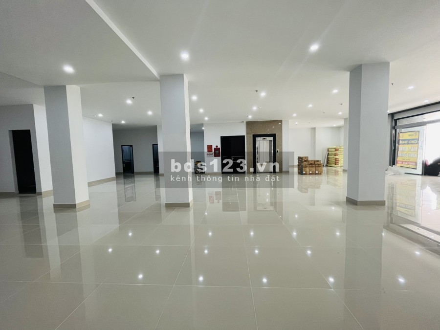Mặt bằng diện tích sử dụng 500m2 cho Thuê ngay chợ Tân Hương - mới xây 100%