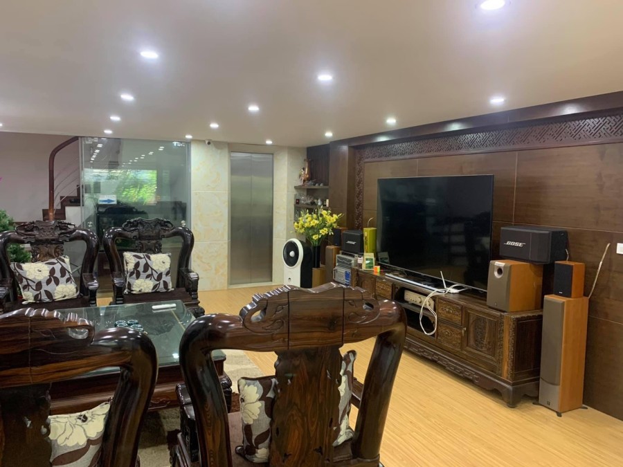 Chính chủ bán nhà Hoàng Liệt kinh doanh, gara ô tô thang máy, thiết kế hiện đại, nội thất xịn