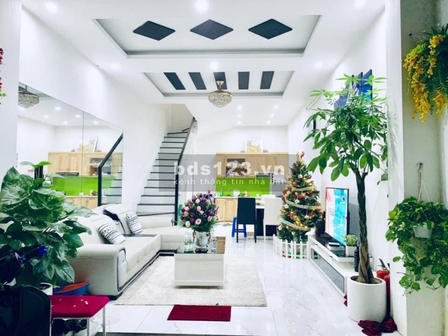 Tuyệt phẩm lô góc dtsd 109m2, phố Trần Cung, gara thang máy, mặt tiền 10m, kinh doanh