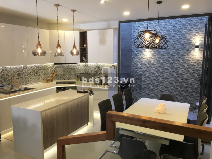 Bán nhà thiết kế đẹp, hiện đại trong khu qui hoạch giá đầu tư sinh lời, khu dân cư
