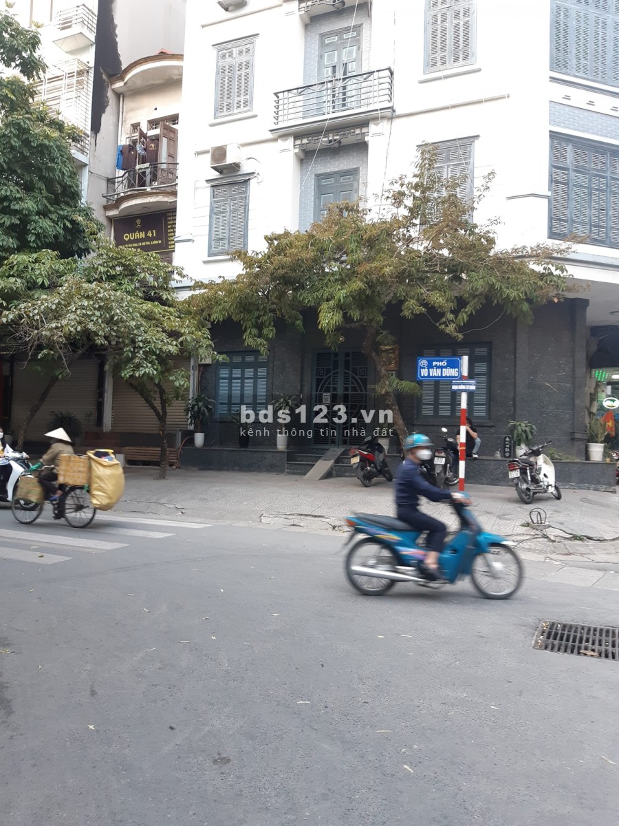 Nhà mặt phố Võ Văn Dũng diện tích sử dụng 43m2, giá bán 16 tỷ liên hệ 0902317688