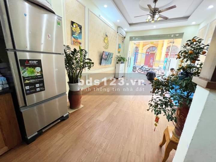 /Bán nhà ô tô đỗ cửa vào nhà, kinh doanh, nhà đẹp, không có căn thứ hai, view thoáng