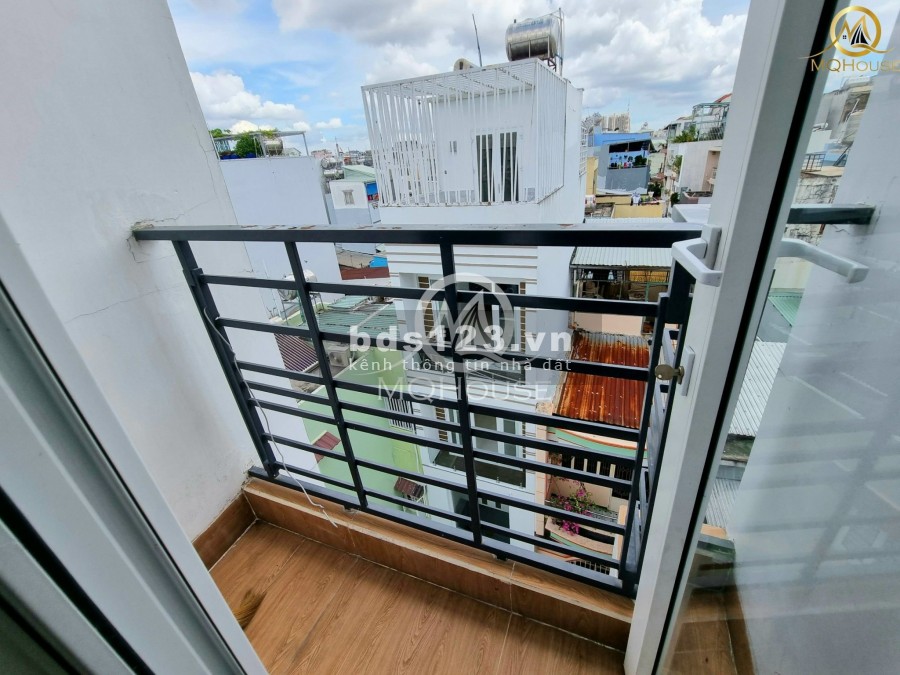 Bán nhà Hồ Bá Kiện, Q10, DT 4,5x9m, sổ hồng riêng. Giá 18.2 tỷ