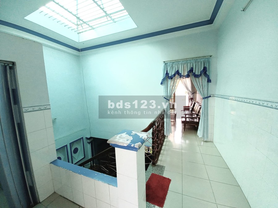 Bán nhà mặt tiền đường diện tích sử dụng 120m2 giá chỉ 12.1 tỷ P16 Quận 8