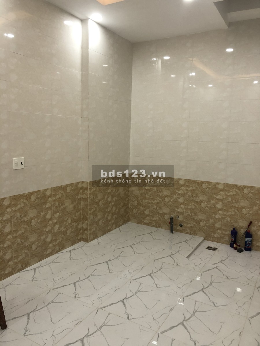 Cho thuê nhà mặt tiền đường 3/2 liên hệ 0774348841, giá…