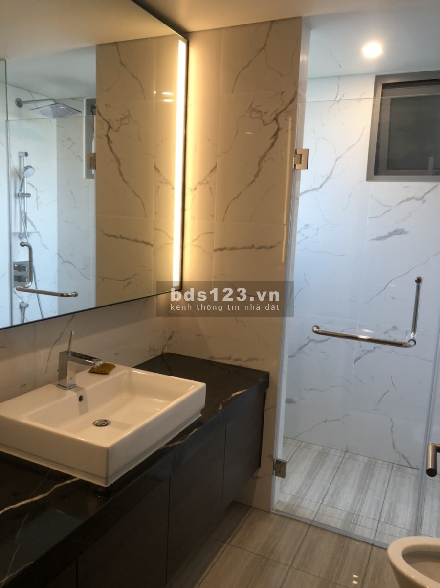 Cho thuê nhanh căn hộ Empire City 2PN, bao phí quản lý tiện ích nội khu đa dạng