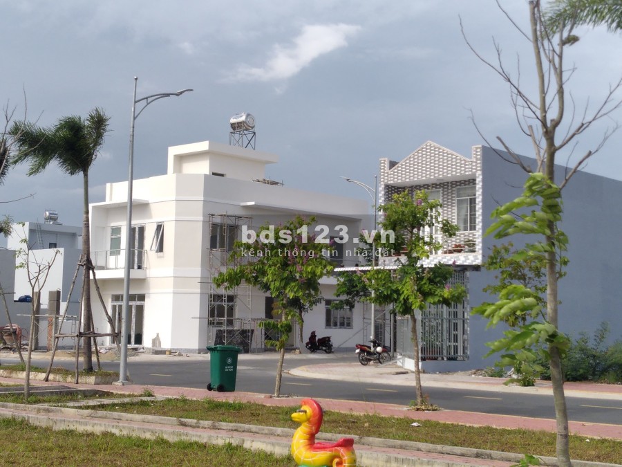 1tỷ350- Suất ngoại giao 3 nền khu biệt thự dự án Garden Riverside giáp HCM