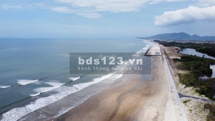 Cần Bán 2000m2 đất, có 200m2 thổ cư. Sổ riêng, đất phủ hồng tại Láng Dài Lộc An - Đất Đỏ - BRVT