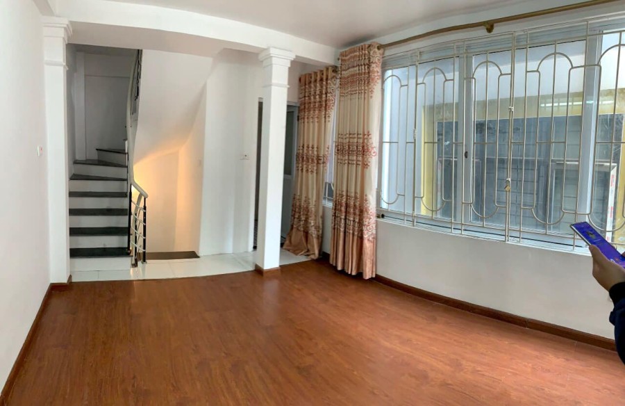 Bán nhà Nguyễn Trãi - Giá cực đẹp 2.55 tỷ - 6 tầng – Cực gần Ngã Tư Sở