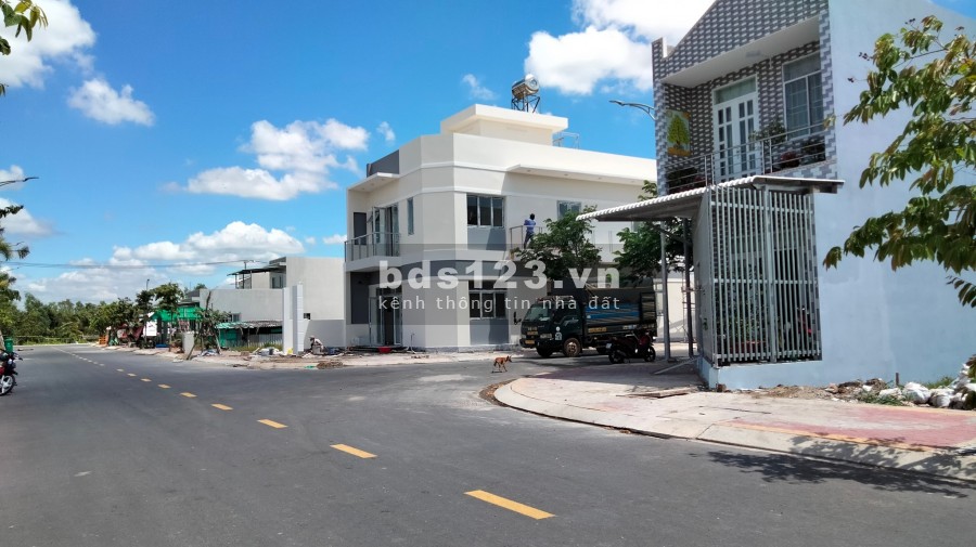 Đất Ở Sổ Sẵn Kẹp Giữa Trung Tâm Hành Chính và khu công nghiệp đầu tư sinh lời - giáp HCM