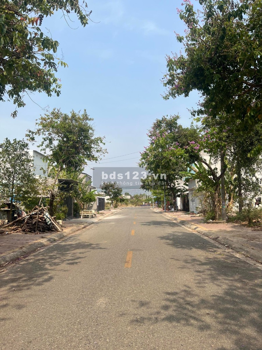 Bán đất mặt tiền đường Chu Văn An, gần bệnh viện Bà Rịa giá bán chỉ 3.2 tỷ lhcc