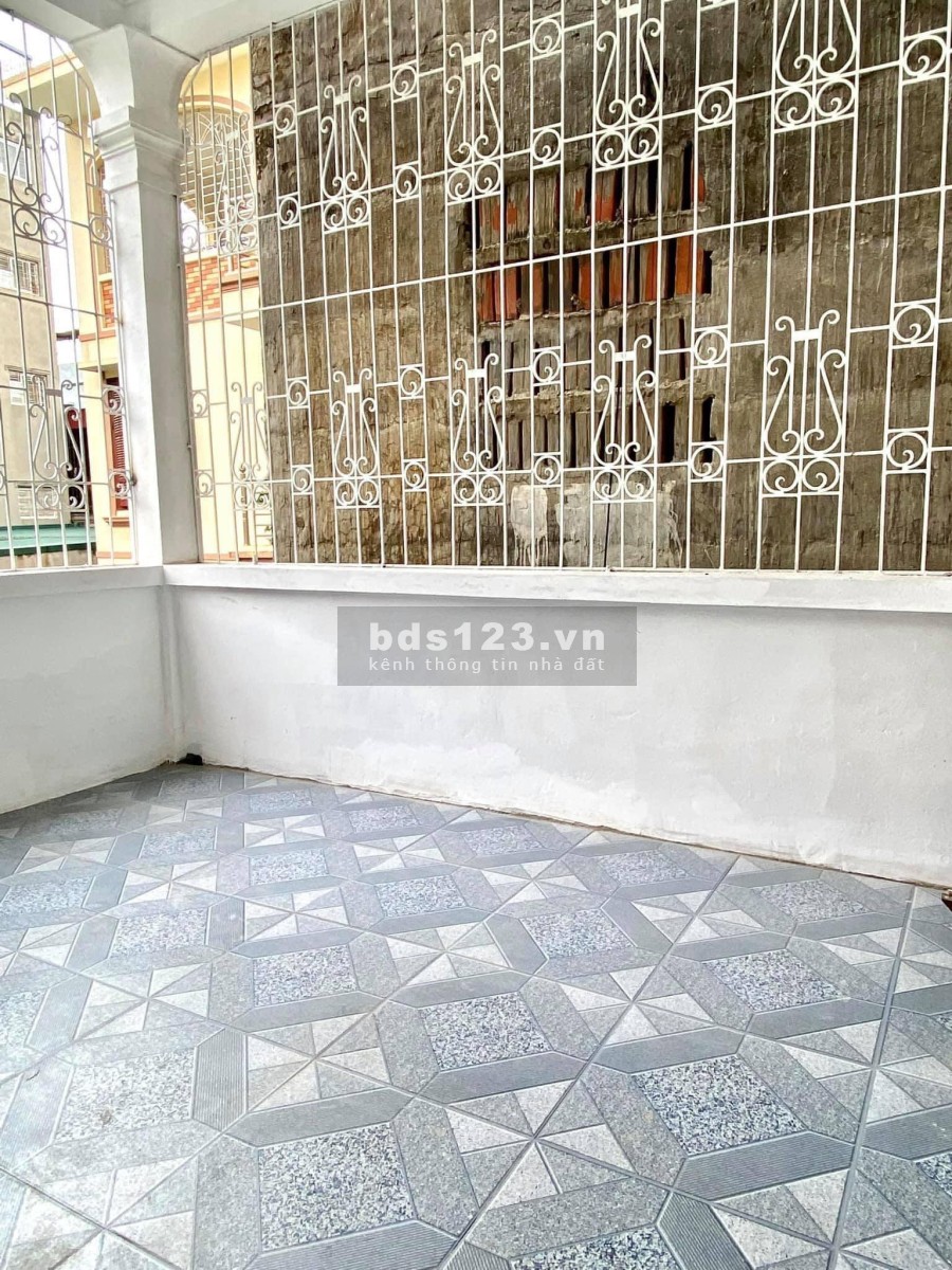 Siêu Hiếm kinh doanh đỉnh bán nhà 5m ra phố Khương Đình, ô tô đỗ cửa, 45m nhỉnh 4 tỷ