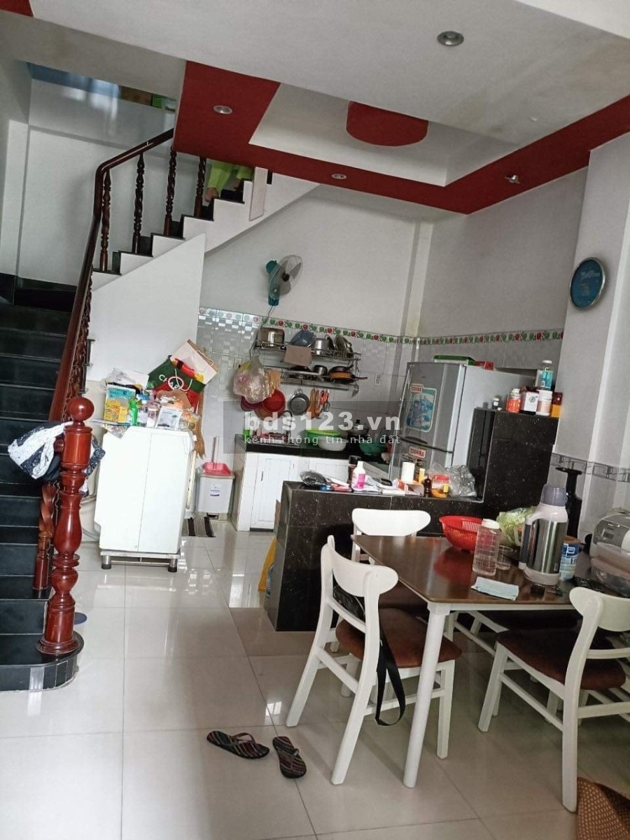 Bán nhà Cách Mạng Tháng Tám, hẻm ô tô Quận 10 giá bán chỉ nhỉnh 4 tỷ