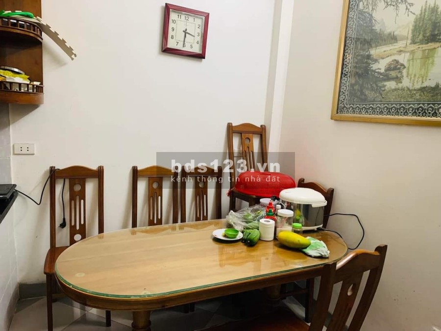 Bán nhà Ngọc Thuỵ gần trường học 2 mặt thoáng, 10m ô tô đỗ ngày đêm, lh 0972263245