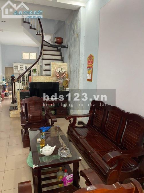 Xuân Đỉnh diên tích sử dụng 53m2 đúc kiên cố 4 tầng mặt tiền 3m giá bán 7.5 tỷ, lh 0974095421